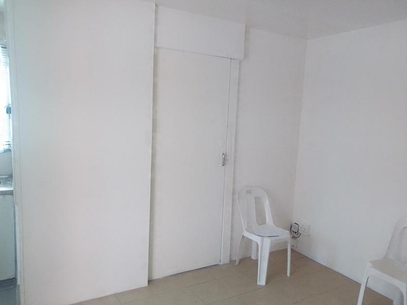 To Let 1 Bedroom Property for Rent in Crawford Western Cape